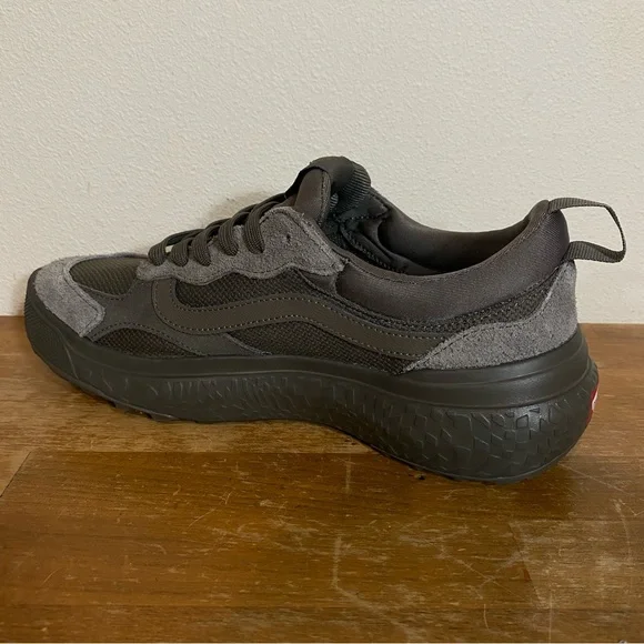 Size 9 - Vans UltraRange Neo VR3 MTE Mono Bungee Cord - Picture 11 of 15